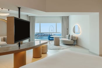 Executive Suite, 1 King Bed, Sea View | Minibar, in-room safe, desk, laptop workspace