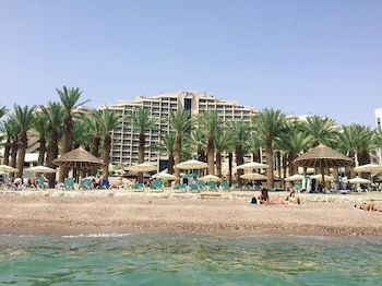 Beach nearby, sun loungers, beach umbrellas, beach towels