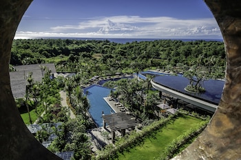 Indoor pool, 14 outdoor pools, sun loungers