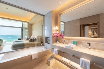 Gorgeous Twin Sea View | Bathroom | Separate tub and shower, deep soaking tub, rainfall showerhead