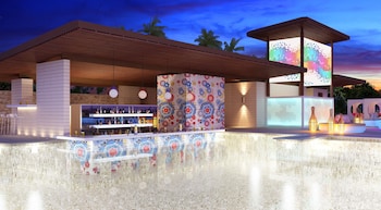 Poolside bar