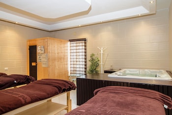 Sauna, steam room, hot stone massages, Swedish massages, sports massages