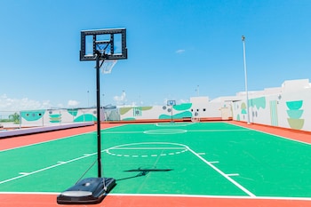 Sport court