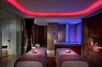 Couples treatment rooms, sauna, steam room, Turkish bath