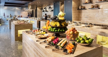 Daily buffet breakfast (IDR 300000 per person)