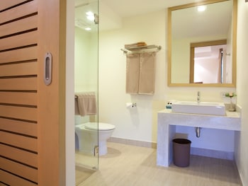 Superior Cabana | Bathroom | Rainfall showerhead, designer toiletries, hair dryer, bathrobes